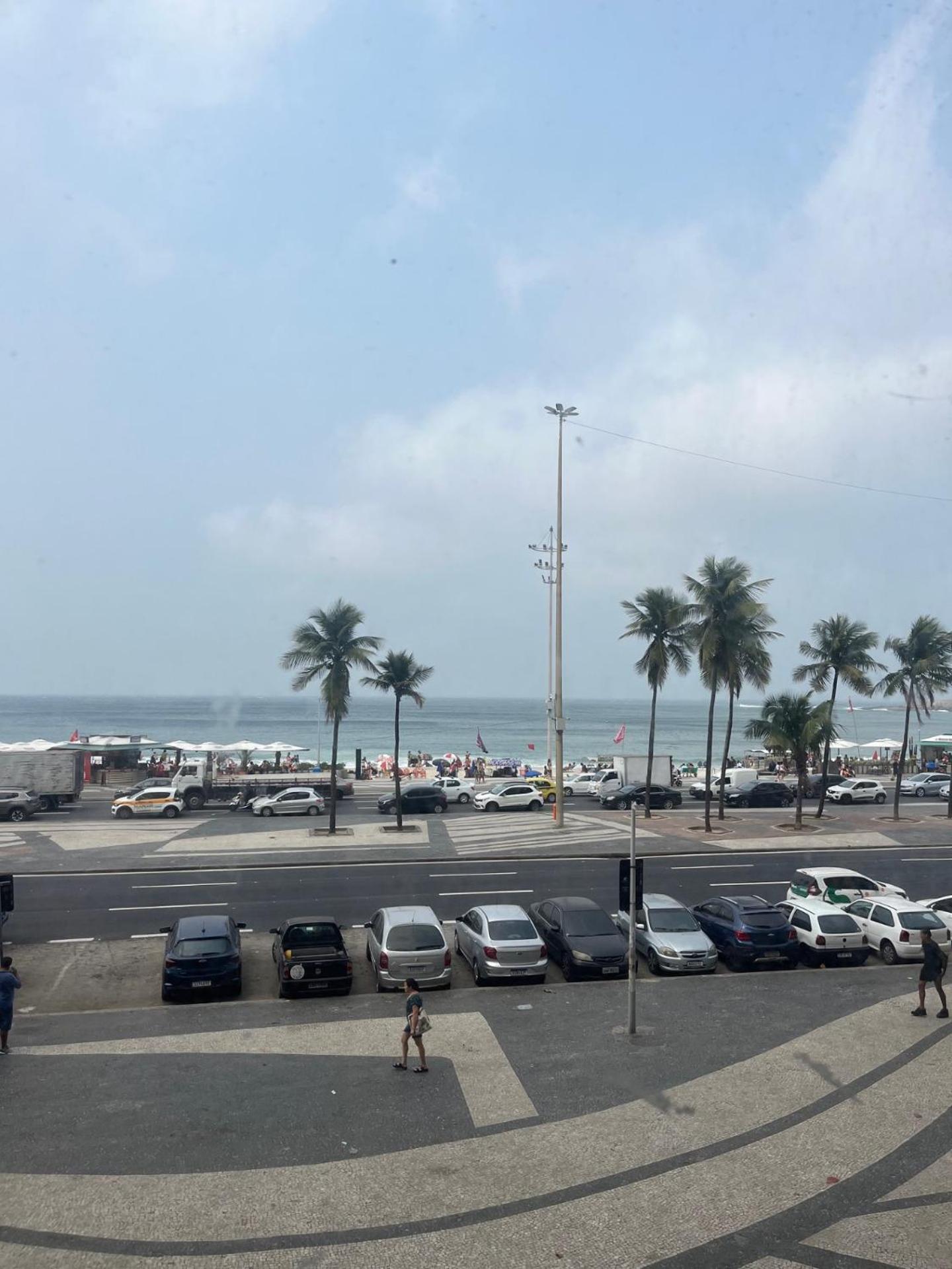 Avenida Atlantica Frente Mar Vista Livre - 4 Quartos - Copacabana Apartamento *