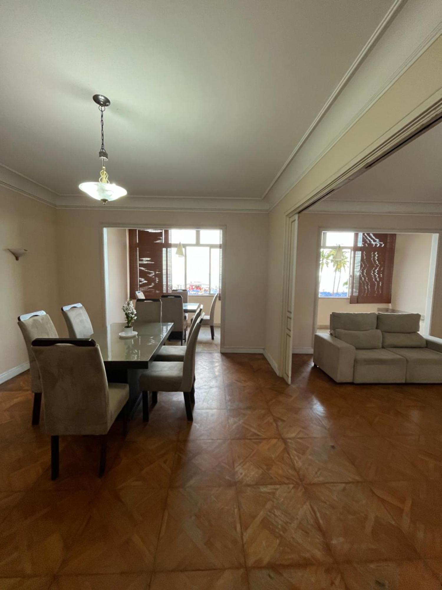 Apartamento Avenida Atlantica Frente Mar Vista Livre - 4 Quartos - Copacabana *