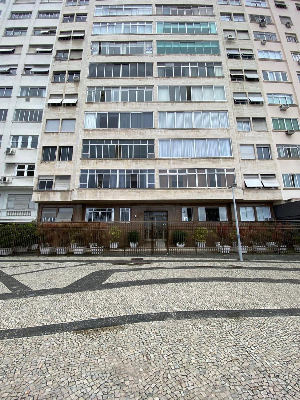 Apartamento Avenida Atlantica Frente Mar Vista Livre - 4 Quartos - Copacabana *